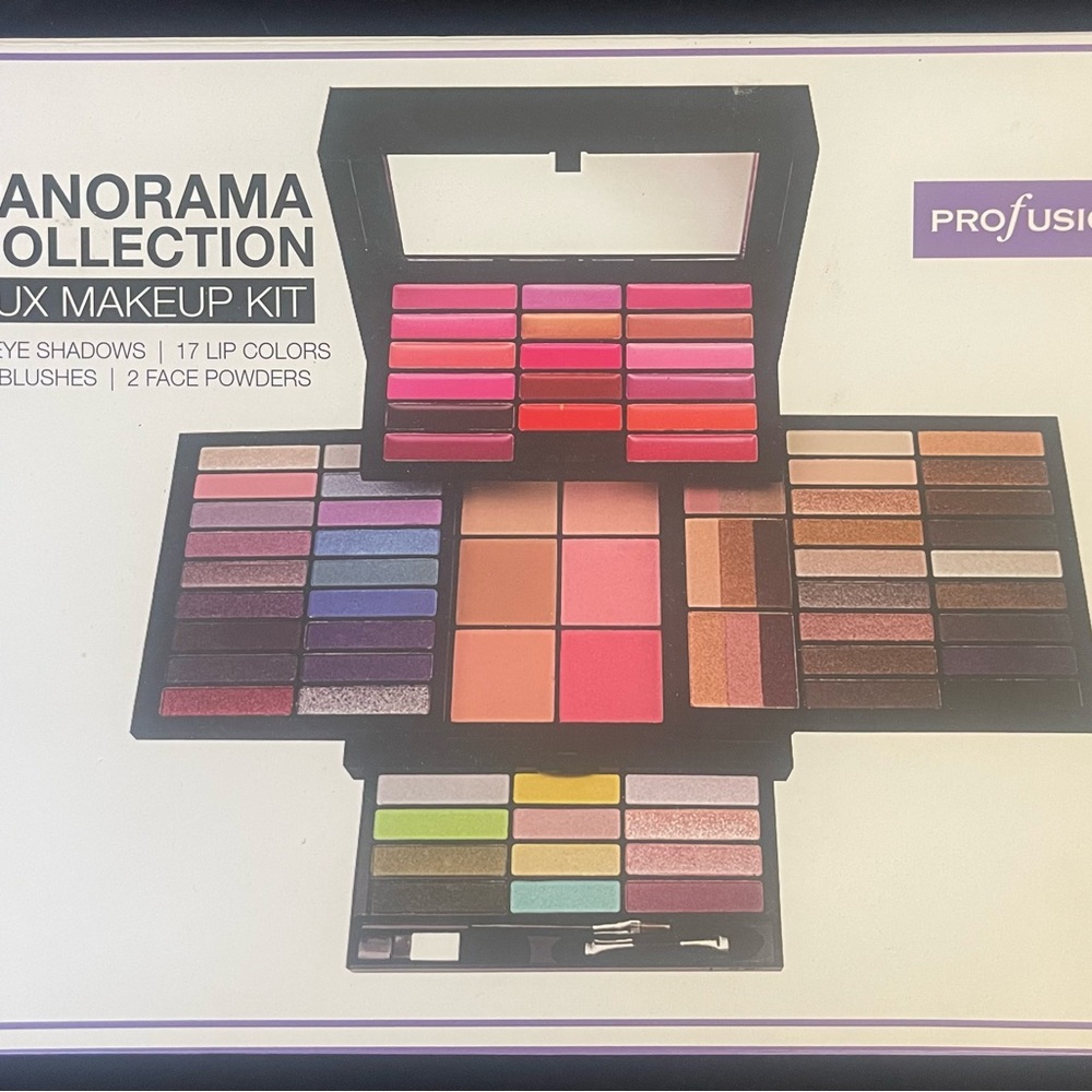 Lux Makeup Collection Kit - Picture 4 of 8